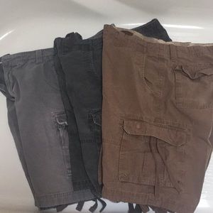 Three Kohl’s brand men’s shorts size 38